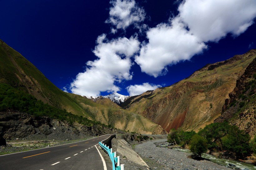 新疆天山风景图片(12张)