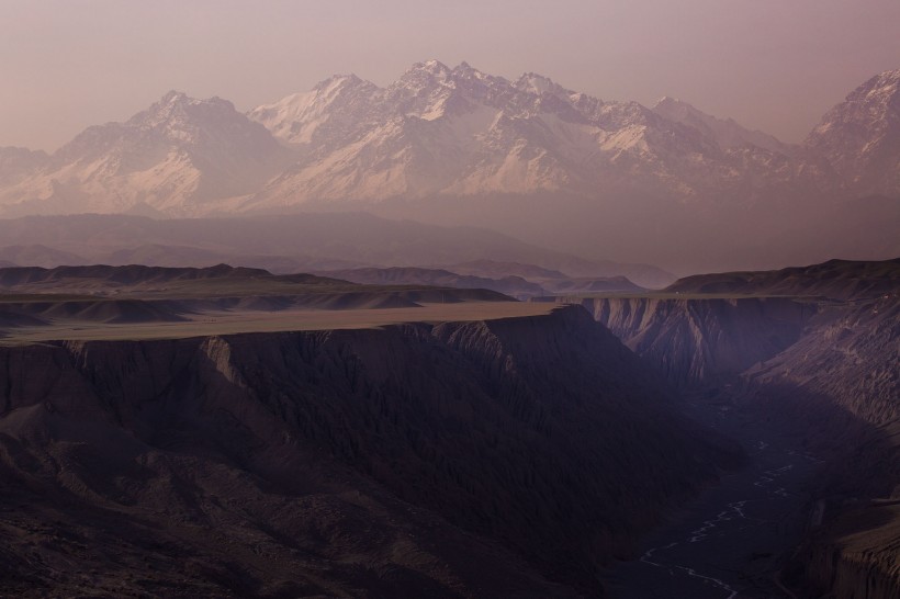 新疆安集海大峡谷风景图片(8张)