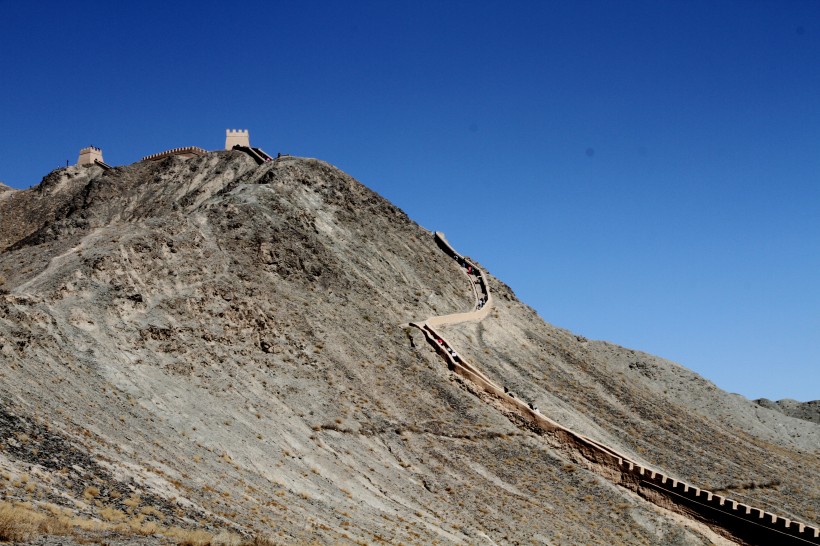 甘肃嘉峪关悬壁长城风景图片(6张)