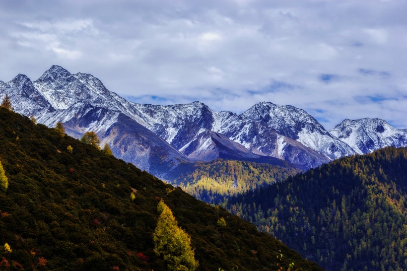 西藏亚拉雪山风景图片(8张)