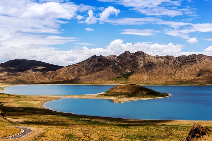 西藏羊卓雍湖风景图片(11张)