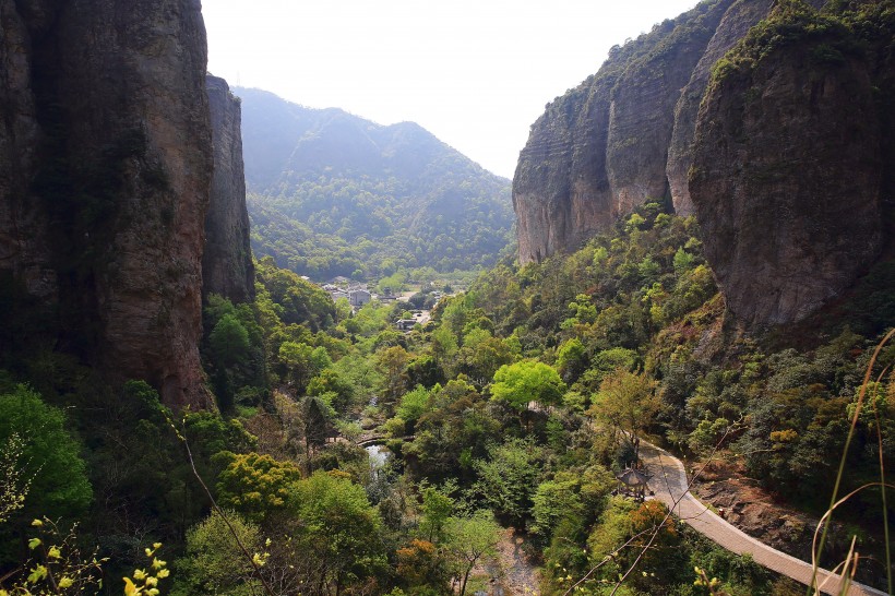 浙江温州雁荡山灵峰风景图片(8张)