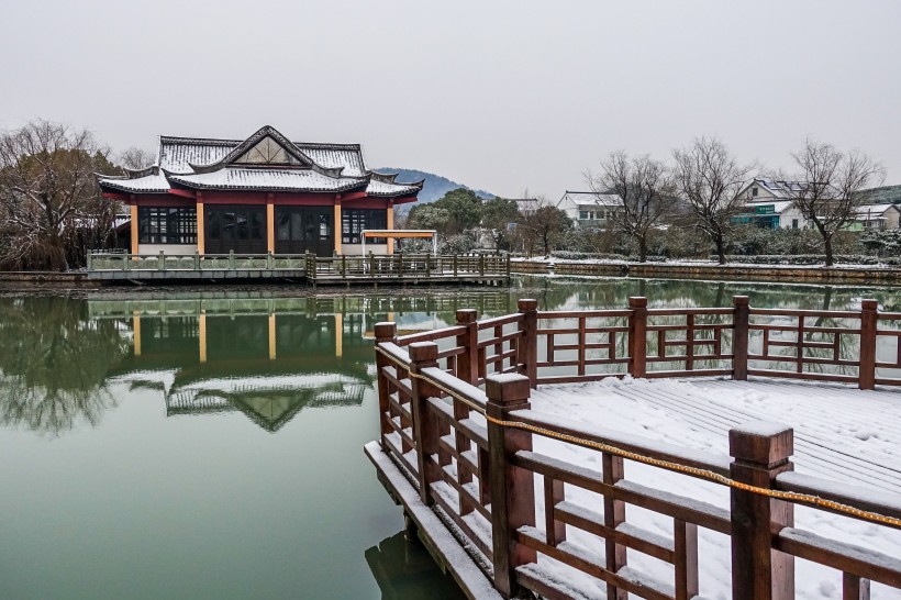 浙江海宁盐官古城雪景图片(12张)