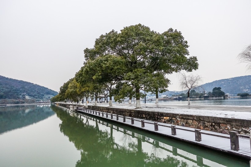 浙江海宁盐官古城雪景图片(12张)