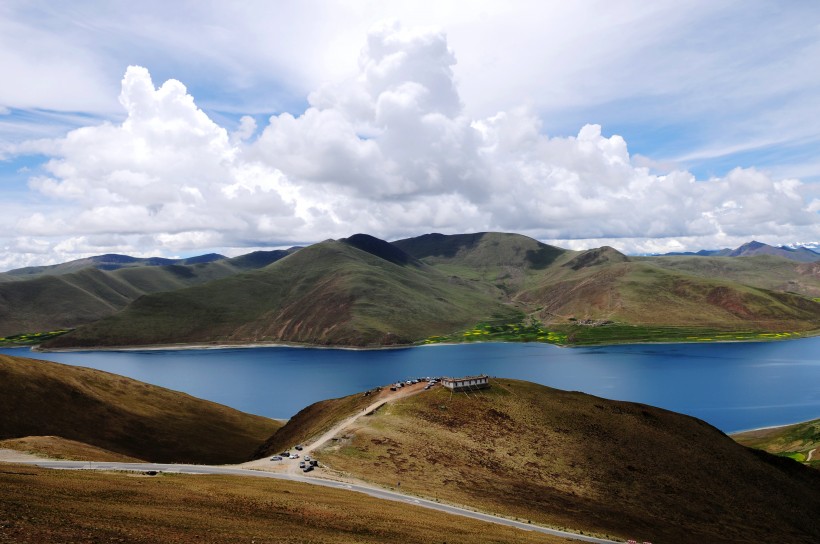 西藏圣湖羊卓雍错湖图片(9张)