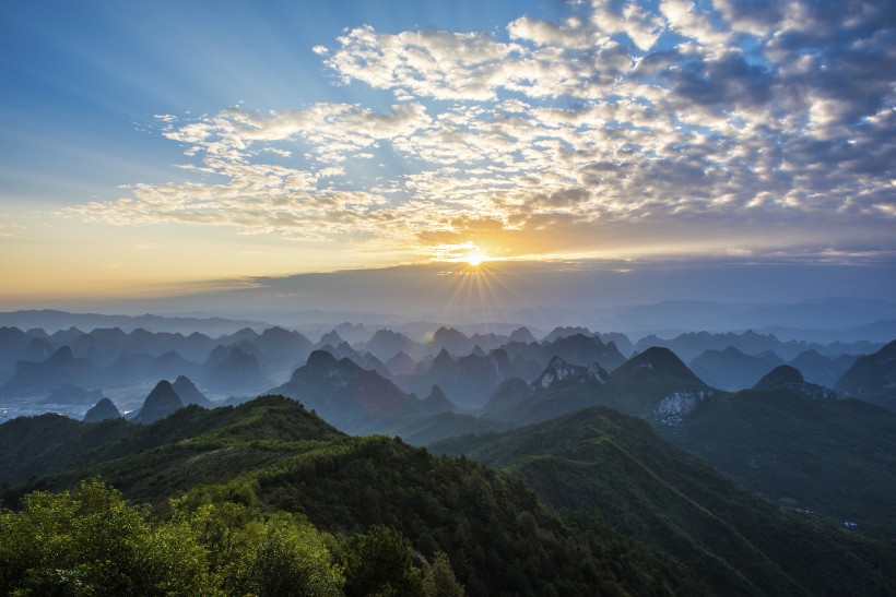 广西桂林尧山风景图片(11张)