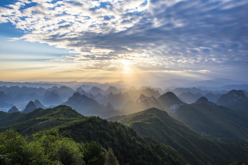 广西桂林尧山风景图片(11张)