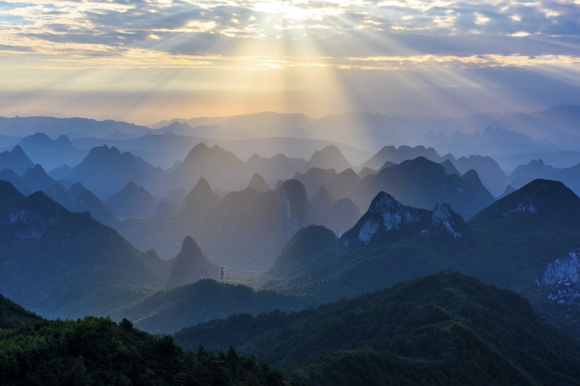 广西桂林尧山风景图片(11张)