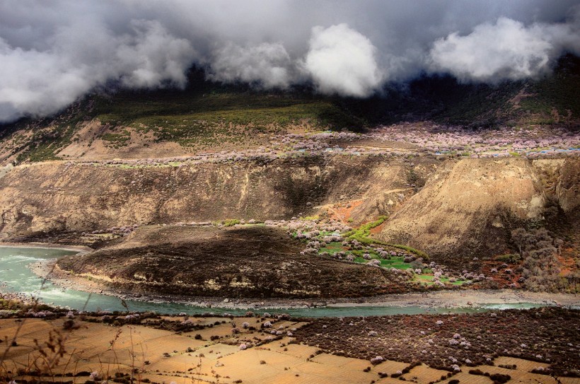 西藏雅鲁藏布大峡谷风景图片(10张)