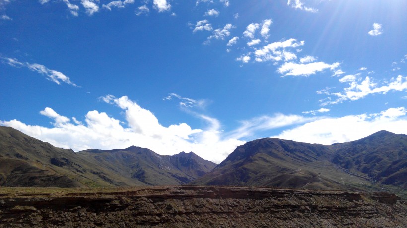 西藏雅鲁藏布江风景图片(8张)