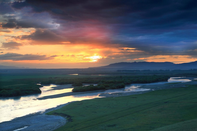 新疆伊犁河谷风景图片(14张)