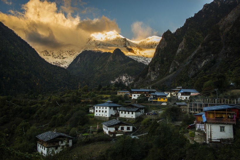 云南雨崩村风景图片(11张)