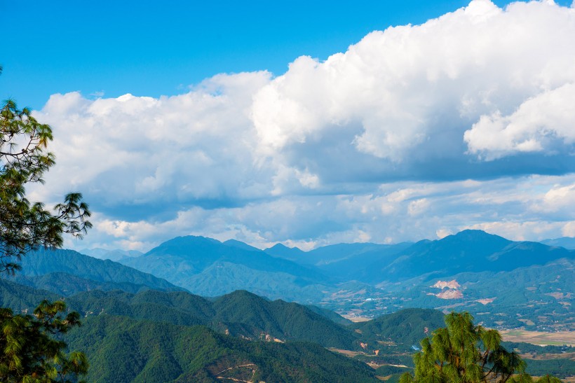 云南云峰山风景图片(17张)