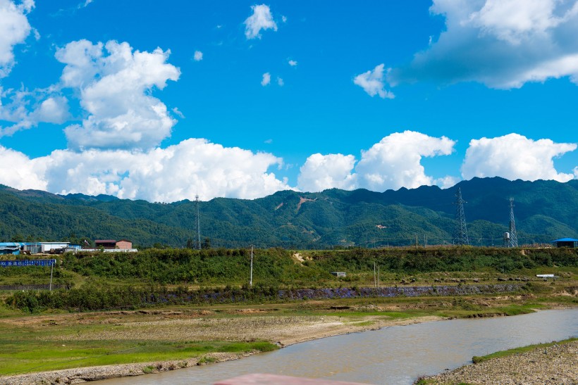 云南云峰山风景图片(17张)