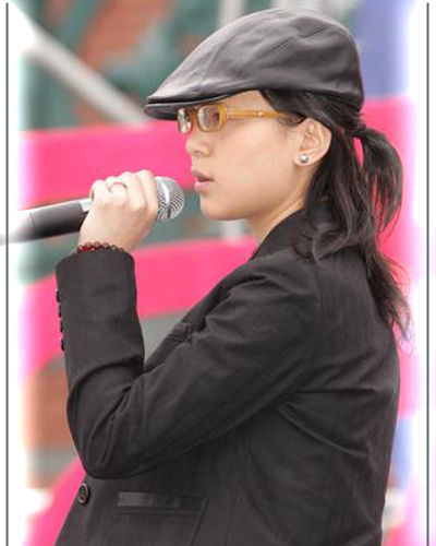 短发变长发 超女周笔畅发型蜕变图集[9P]