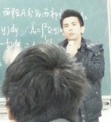 2014男生流行短发 最帅高数老师寸头发型爆红[6P]