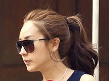 韩式高马尾发型扎法图片[5P]