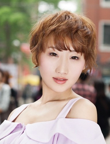 2014最新韩式女生短发设计图片[5P]
