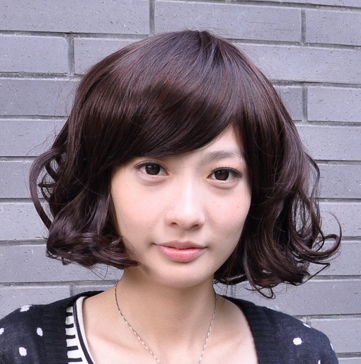 清纯甜美的女学生波波头发型图片[11P]