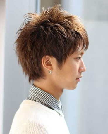 日本最新男士短发烫发发型图片[15P]