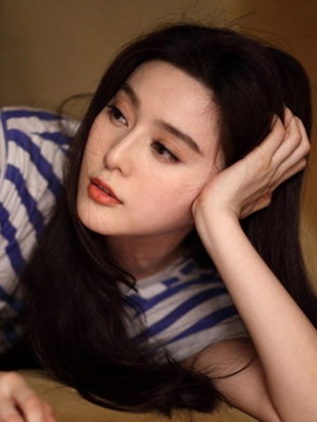 当红女星教你玩转长直发发型[10P]