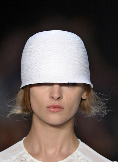 欧美潮女示范 各种帽子与发型完美搭配[14P]