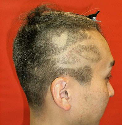 男生个性短发设计 头发两边剃掉VS刻图案[11P]
