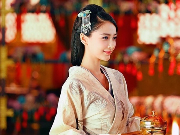 范冰冰高圆圆刘亦菲angelababy 9大女神发型大PK[19P]