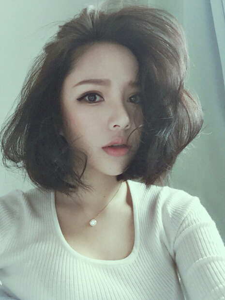 知性轻熟女适合的短发烫发发型图片[5P]