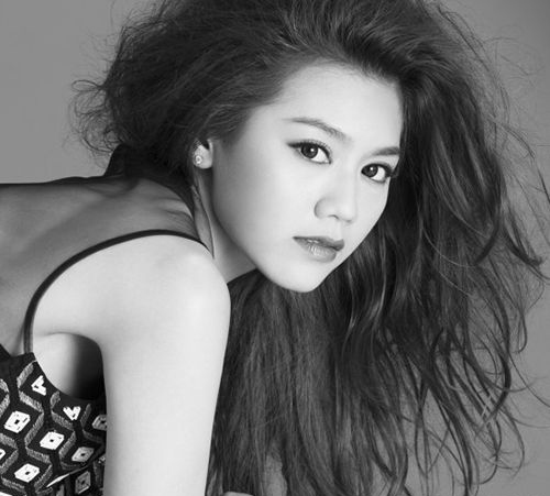 周秀娜柳岩吴千语 《神探驾到》女主波浪大卷发图片[13P]