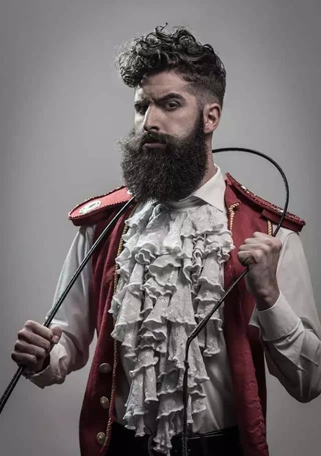 来自西班牙的创意发型设计 绅士头+胡子造型狂野有味[4P]
