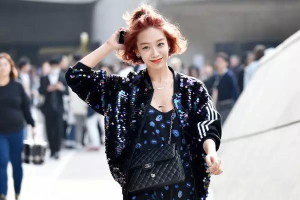 韩国美妞短发外翻翘发型图[8P]