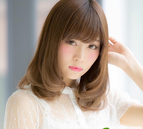 日系女生lob头梨花烫