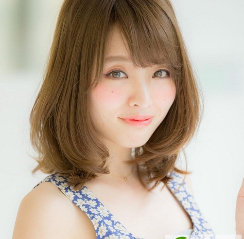 日系女生lob头梨花烫