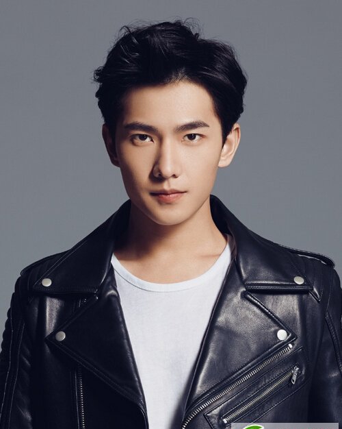 最新中韩男明星发型 2016男生发型图片