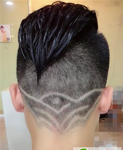 你见过如此雷人的发型吗 盘点最另类的男生发型