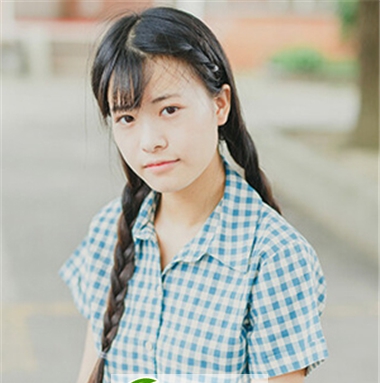 韩国女生喜爱的麻花辫设计