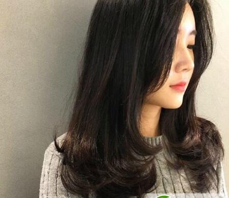 最能展现女生的温柔卷发