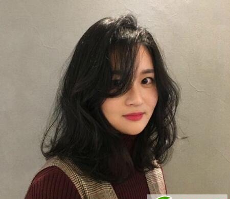 最能展现女生的温柔卷发