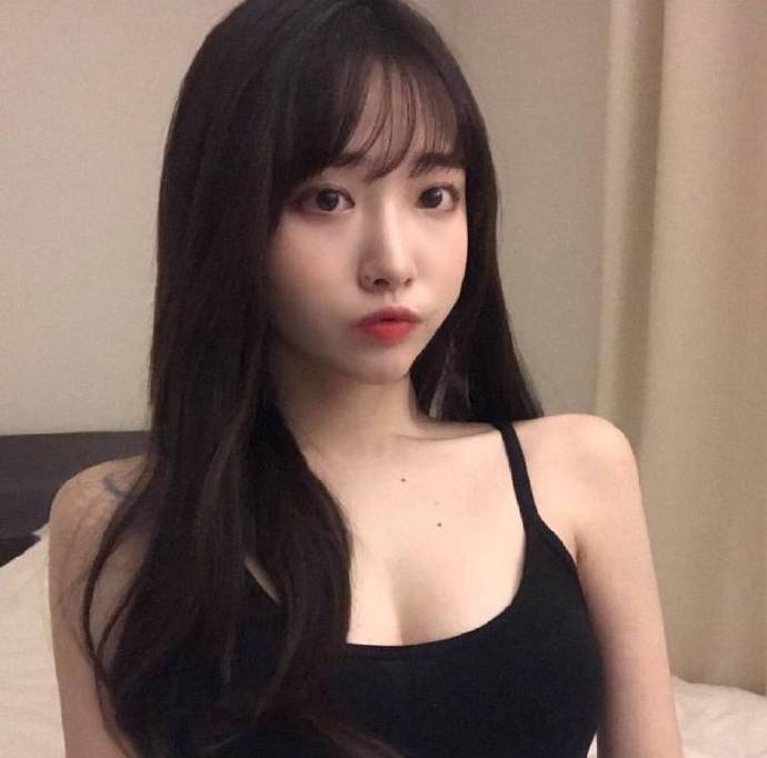 韩系女生自然简单的唯美系发型图片