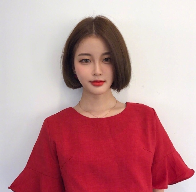 韩国很有人气的女生短发发型合集
