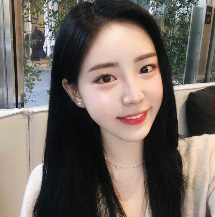 韩国女生甜美清新的日常发型图片欣赏