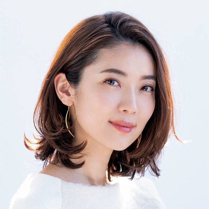 一组适合30代的气质短发图片欣赏