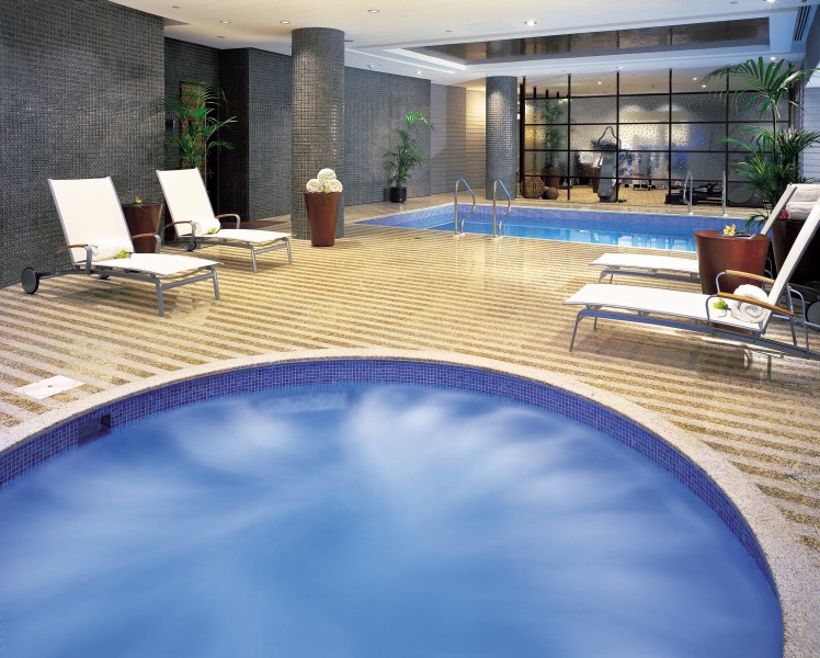 迪拜香格里拉大酒店休闲泳池图片(12张)