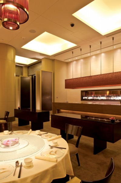龙轩新中式餐厅风格设计图片(11张)