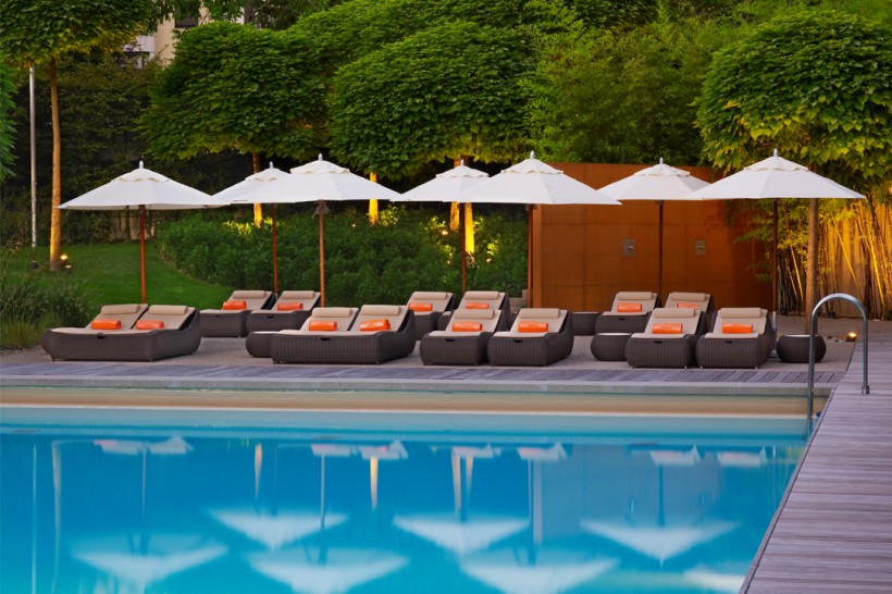 日内瓦洲际酒店-游泳池及花园图片(7张)