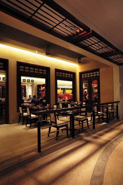 香格里拉麦丹岛度假酒店餐厅图片(8张)