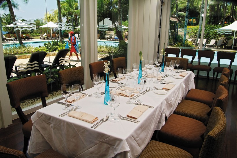 香格里拉麦丹岛度假酒店餐厅图片(8张)