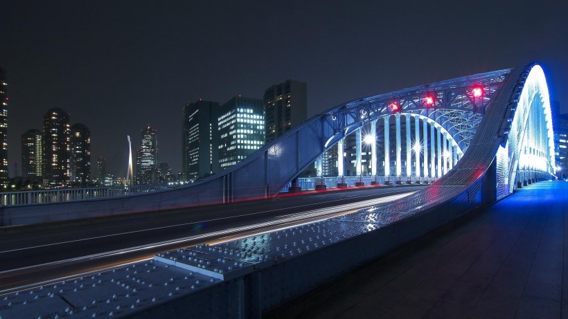 迷离的城市灯光和璀璨的城市夜景图片(22张)