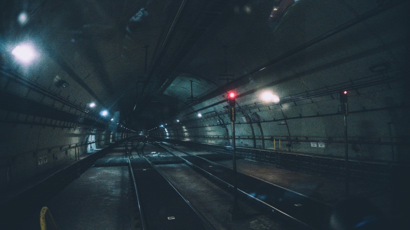 火车隧道图片(14张)